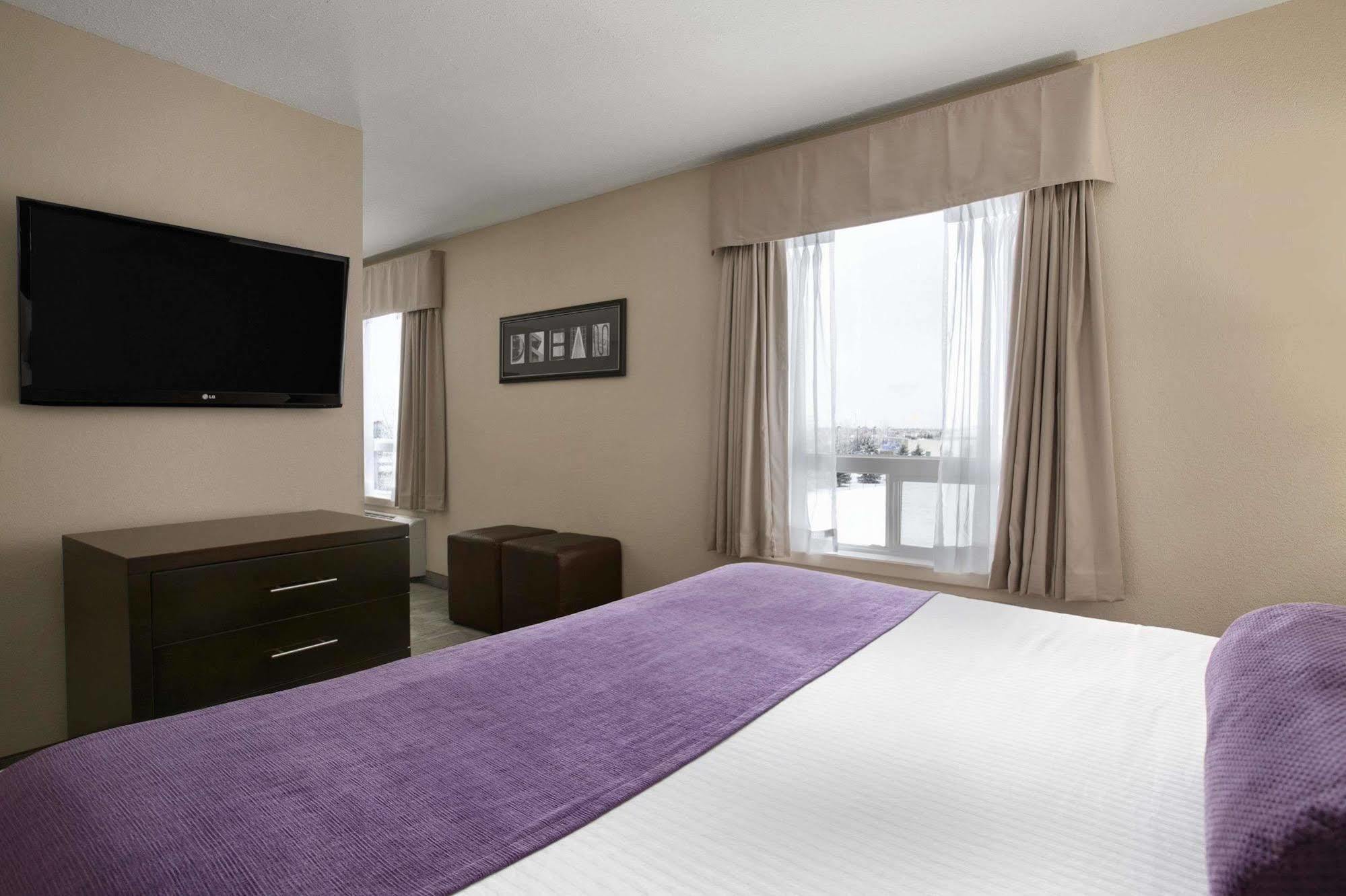 Days Inn By Wyndham Regina Ngoại thất bức ảnh
