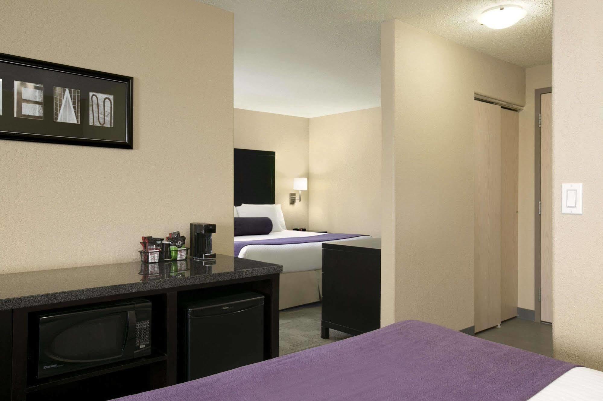 Days Inn By Wyndham Regina Ngoại thất bức ảnh